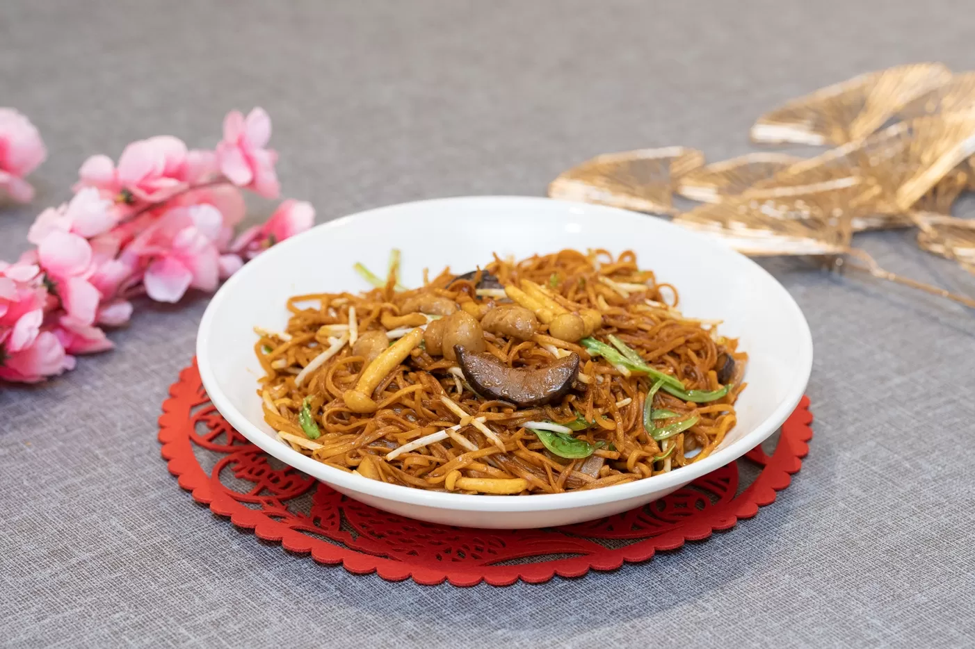 Braised E-Fu Noodles with Mushrooms